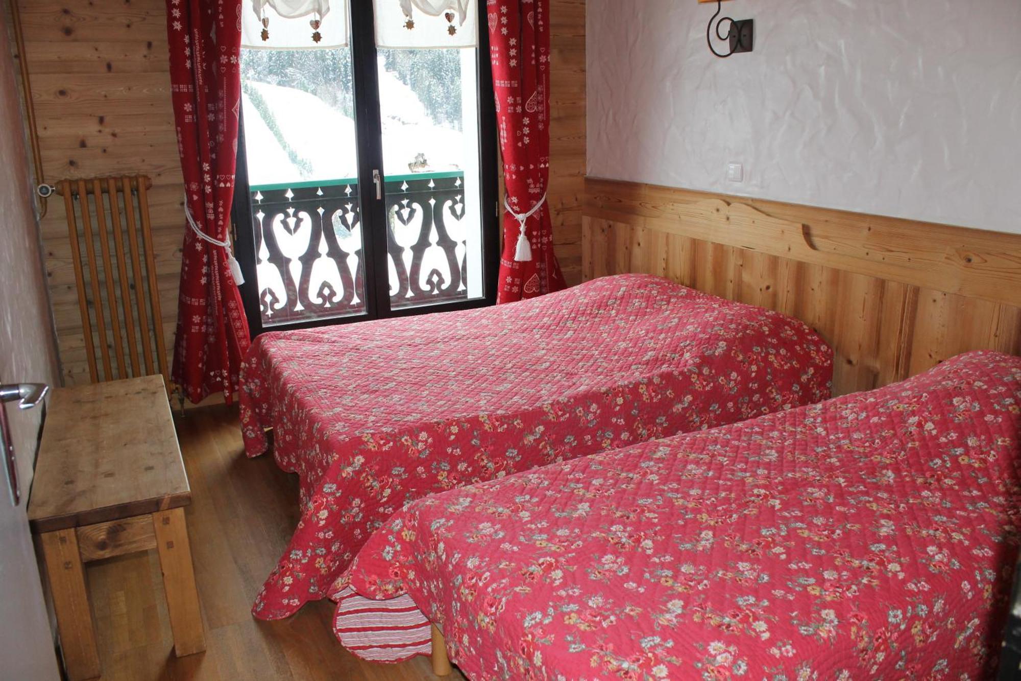 Chalet Fleur Des Alpes Les Gets Exterior photo